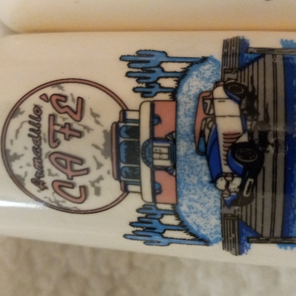 Armadillo Cafe Houston Texas Salt and Pepper Shaker Set Vintage Retro Car - Picture 2 of 6